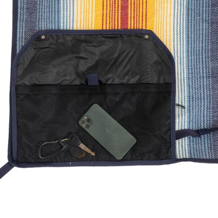 NEMO Victory Picnic Blanket 3