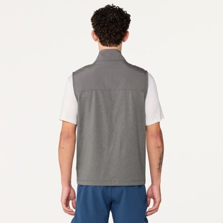Vuori Sunday Element Vest - Men's 2