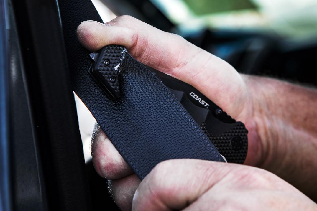 Location Image for DX330 Serrated Folding Knife
