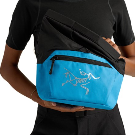 Arc'teryx Ion Chalk Bucket 2