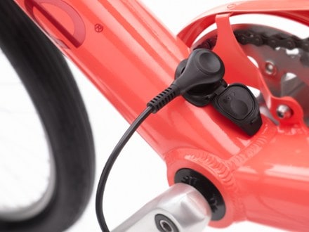 Electra Townie Go! 7D Step-Thru Electric Bike 6