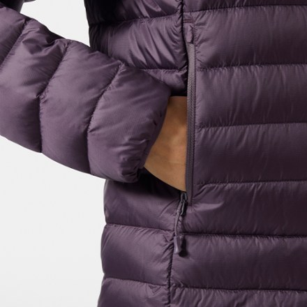 Helly Hansen Verglas Hooded Down Jacket 2.0 - Women's 5