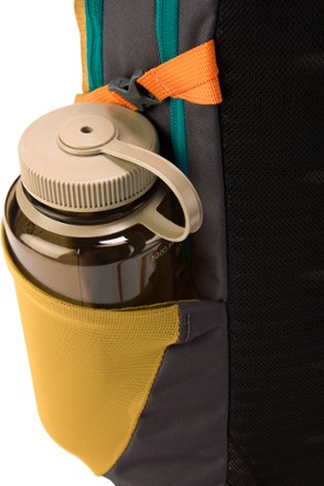 Osprey Daylite Pack Water bottle pocket (Water bottle sold separately)