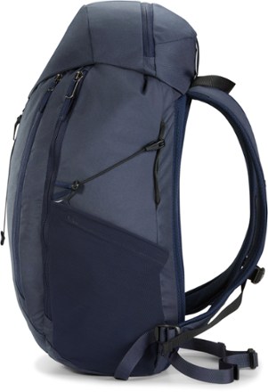 Arc'teryx Mantis 20 Pack 2