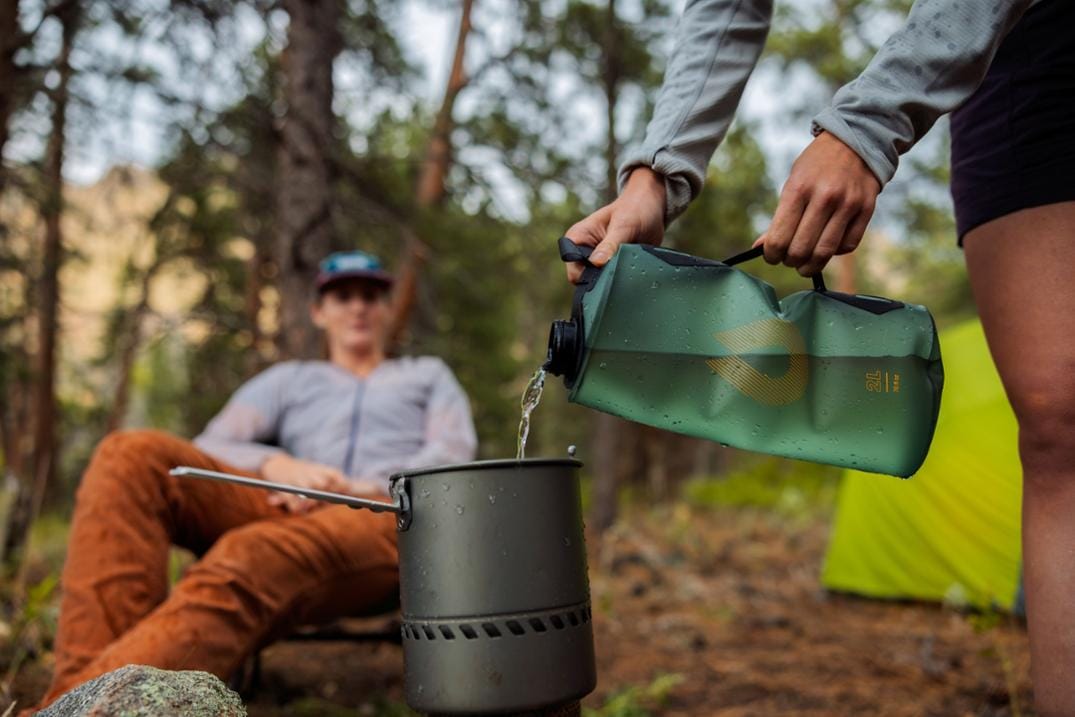 Location Image for Seeker 4L Collapsible Water Container - 140 fl. oz.