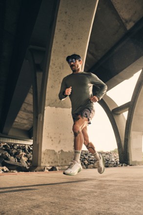 Location Image for AltraFWD Experience Road-Running Shoes - Men's