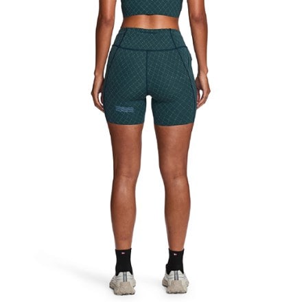 Janji Pace 5" Shorts - Women's 2