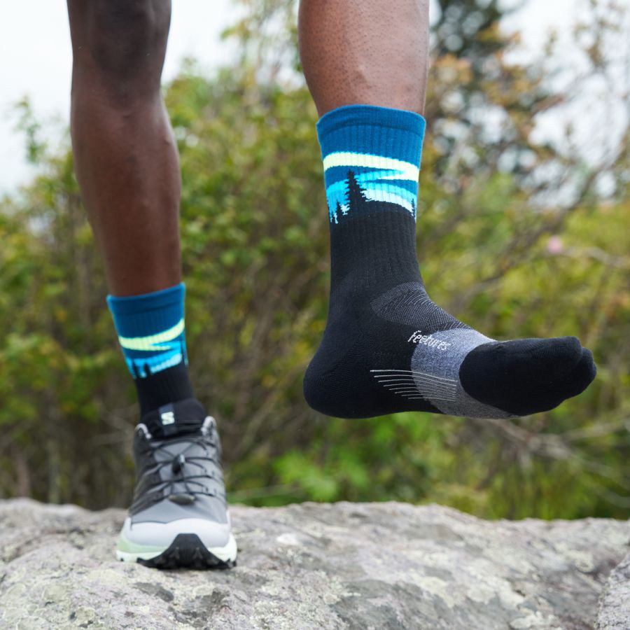 Location Image for Trail Max Cushion Mini Crew Socks