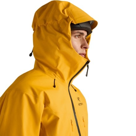 Arc'teryx Alpha SV Jacket - Men's 5