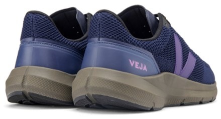 VEJA Marlin Road-Running Shoes - Women's 2