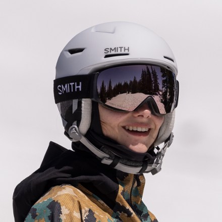 Location Image for I/O MAG S ChromaPop Snow Goggles with gogglesoc