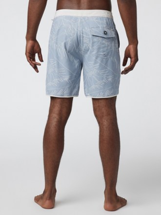 Vuori Cruise Board Shorts - Men's 18.5" Outseam 1