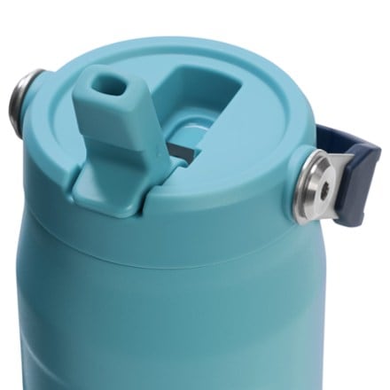 Stanley IceFlow AeroLight 2.0 Vacuum Water Bottle with Flip Straw Lid - 24 fl. oz. 2