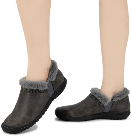 JBU Jade Shoes - Women's 5