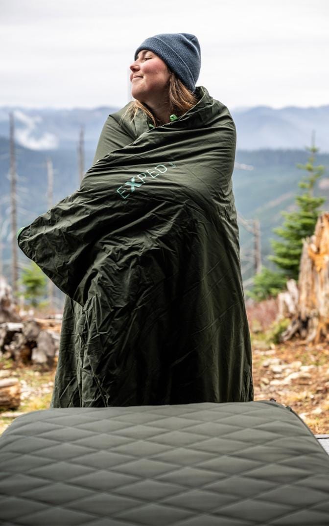 Location Image for LuxeWool Blanket Uno