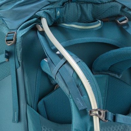 Gregory Deva 60 Pack - Women's Hydration port & tube routing