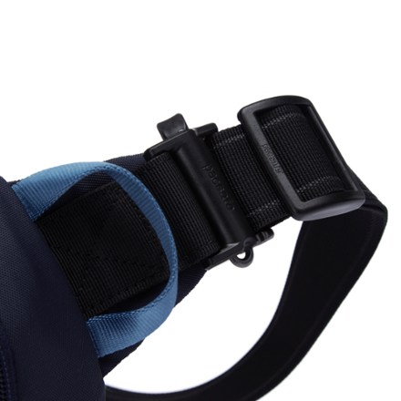 Pacsafe X Urban Sling 10