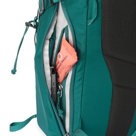 REI Co-op Ruckpack 18 Pack Trekking pole attachments