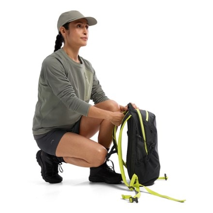 Arc'teryx Mantis 16 Pack 7