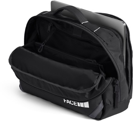 The North Face Base Camp Voyager Sling 1