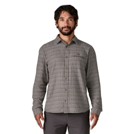 Patagonia Long-Sleeve Cotton in Conversion Fjord Flannel Shirt - Men's 1