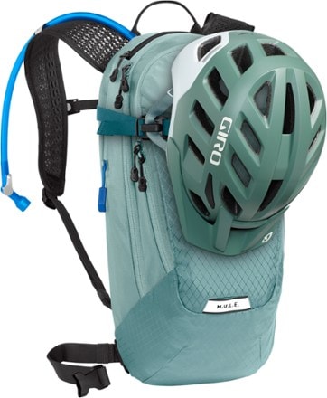 CamelBak M.U.L.E. 12 Hydration Pack 100 fl. oz. - Women's 7