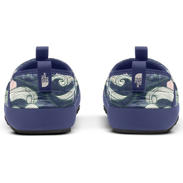 Detail Image of color Cave Blue Highball Waves