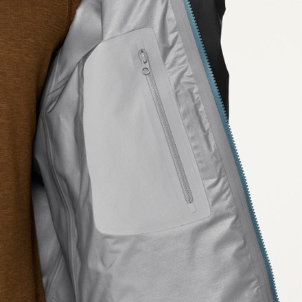 Arc'teryx Beta Jacket - Men's 8