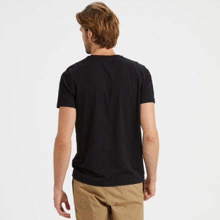 Vuori Ever Henley Shirt - Men's 3