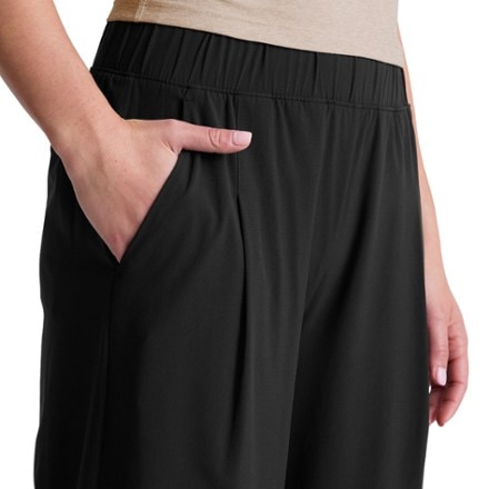 Beyond Yoga Stretch Woven Wide-Leg Pants - Women's 5