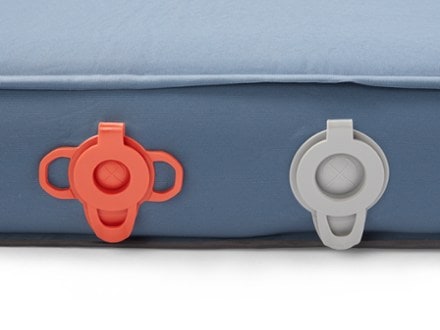 REI Co-op Camp Dreamer XL Self-Inflating Deluxe Bed Air valve (Thunder Blue)