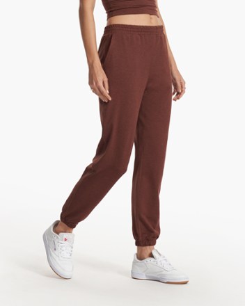 Vuori Boyfriend Jogger Pants - Women's 4