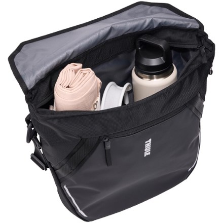 Thule Chasm 22 L Courier Bag Accessories not included
