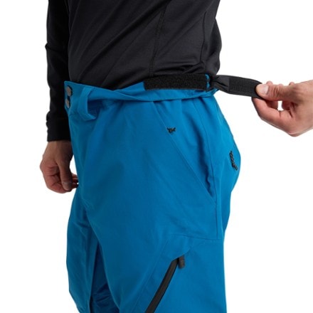 Burton AK GORE-TEX Cyclic Bib Pants - Men's 4