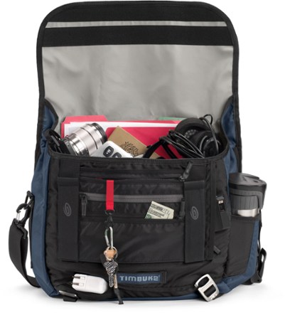 Amazon.com: TIMBUK2 Command Messenger Bag, Carbon Full-Cycle