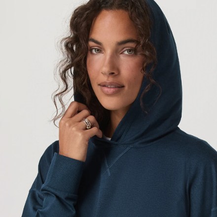 Vuori Halo Modern Pullover Hoodie - Women's 3