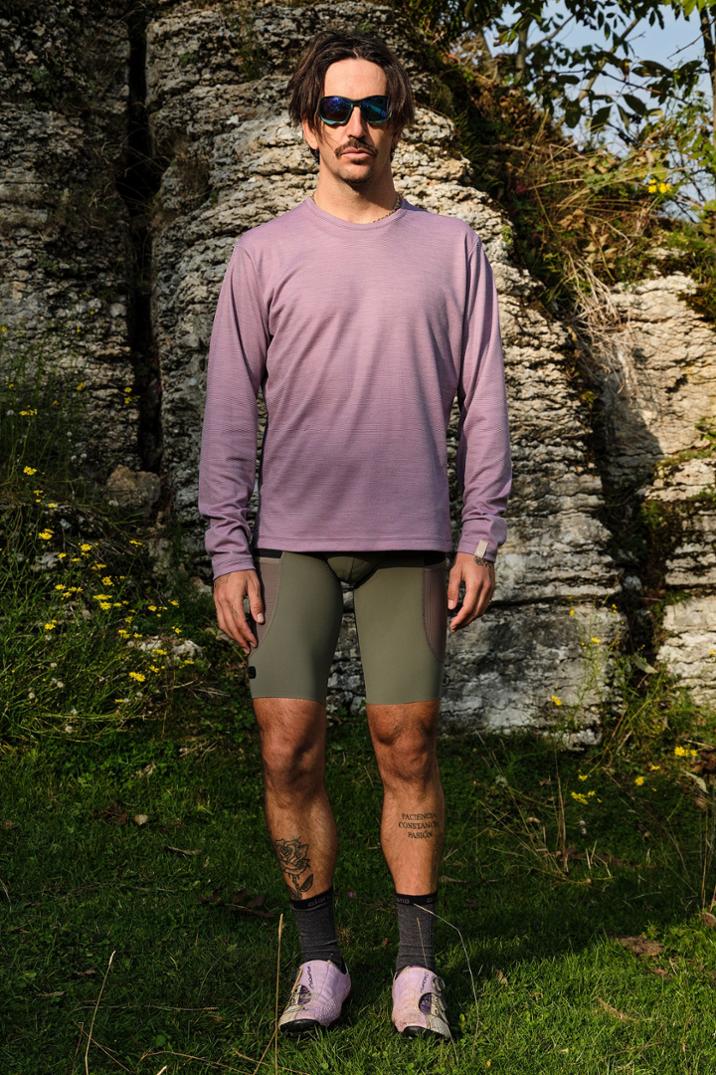 Location Image for Beyond Gravel Long-Sleeve Wool Tech Cycling T-Shirt