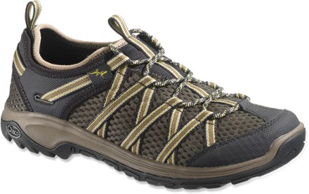 chaco men's hiking shoes