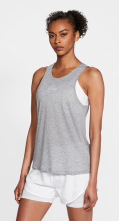 nike trail tank