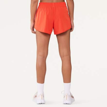 Vuori Clementine 4" Shorts - Women's 2