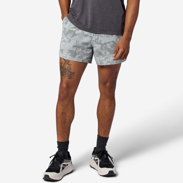 On Body Image of color Boulder Crack Map Camo