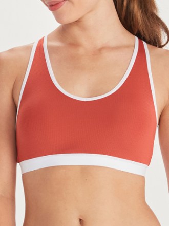 On Body Image of color Retro Red/White