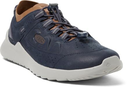 KEEN Highland Shoes - Men's 3/4 front view (Blue Nights/Drizzle)