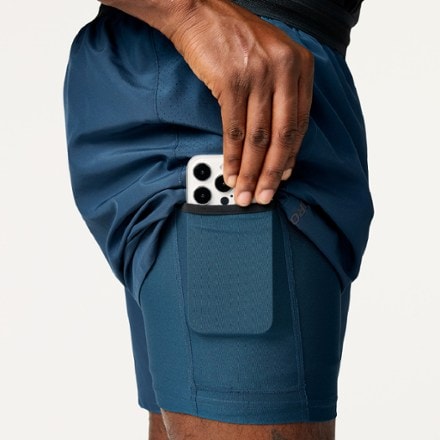 Brooks Dash 6" 2-in-1 Shorts - Men's 2