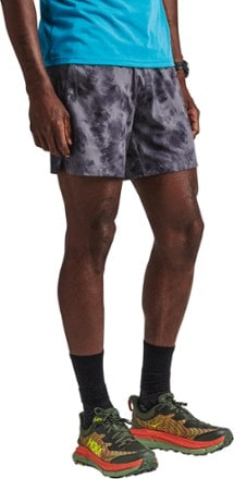 Roark Run Amok Bommer 2.0 Shorts - Men's 7" Inseam 1