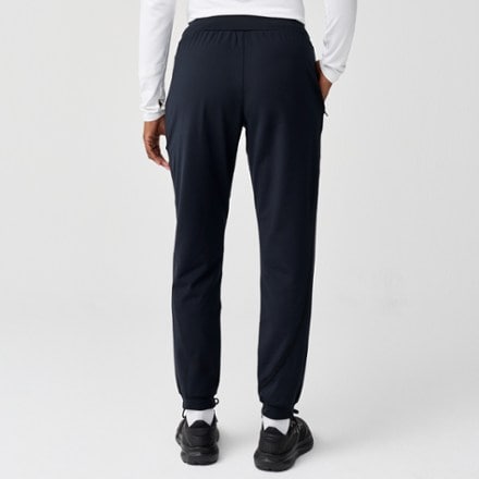Brooks Momentum Thermal Joggers - Women's 1