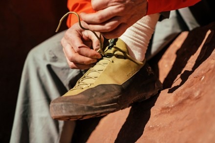 Arc'teryx Konseal Approach Shoes - Men's 9