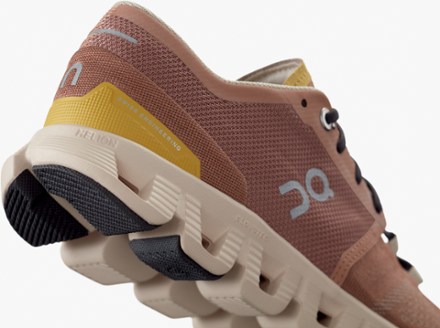 On Cloud X Road-Running Shoes - Women's 4
