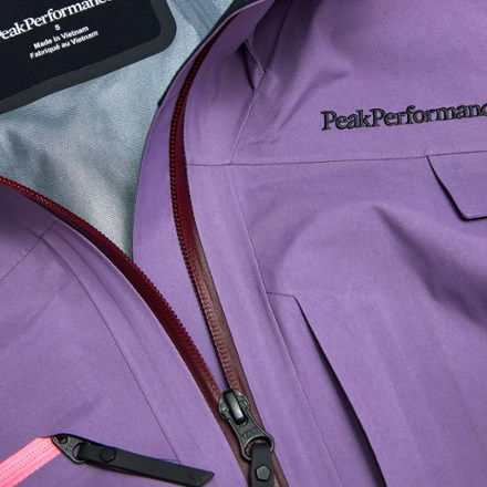 Peak Performance Alpine GTX Jacket - Women's 8