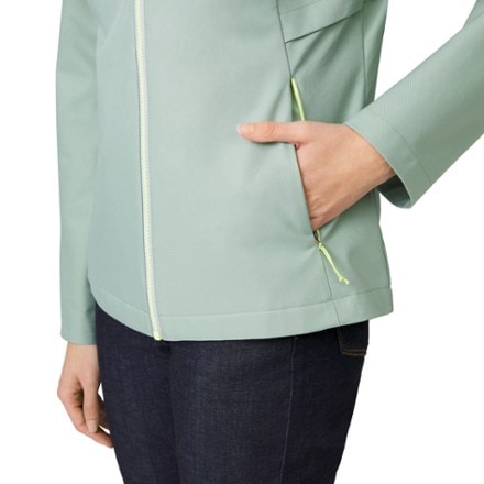 Free Country Super Softshell Lite Jacket - Women's 2